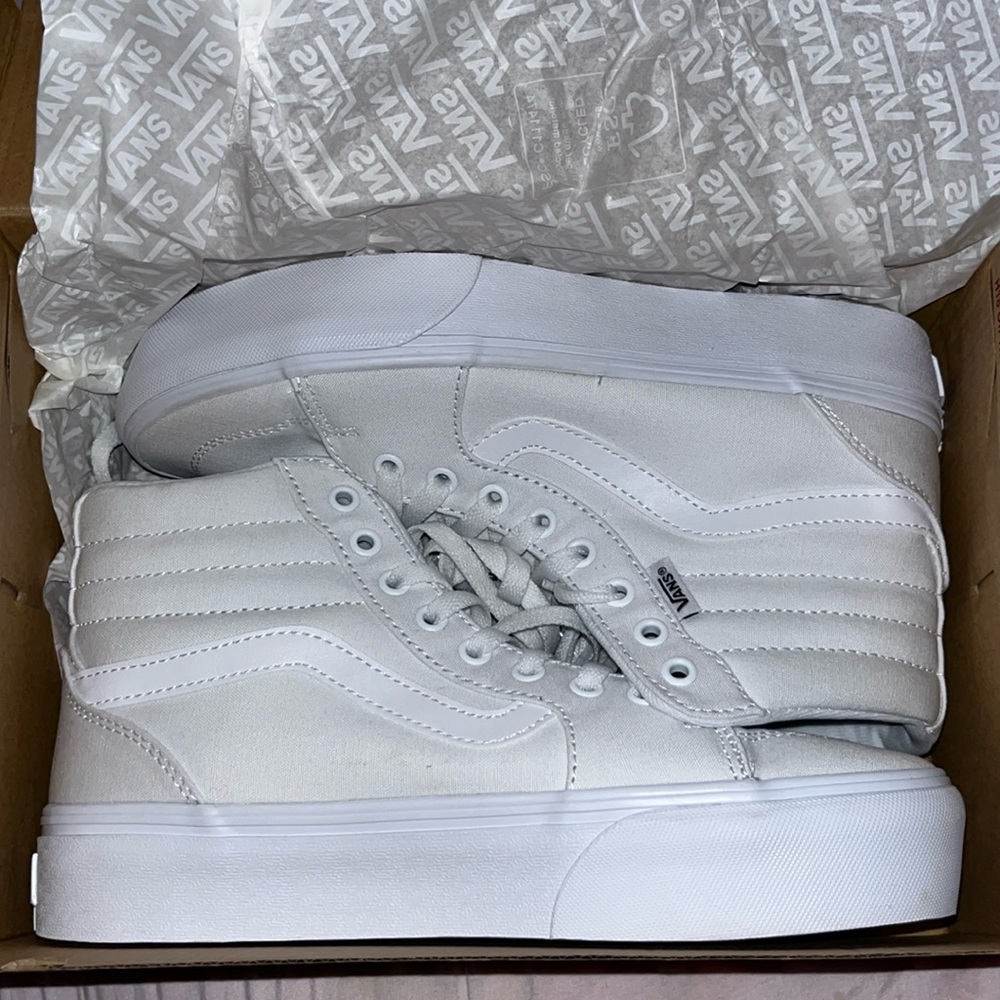 VANS FILMORE HI PLATFORM CANVAS WHITE WOMEN SIZE 9.5